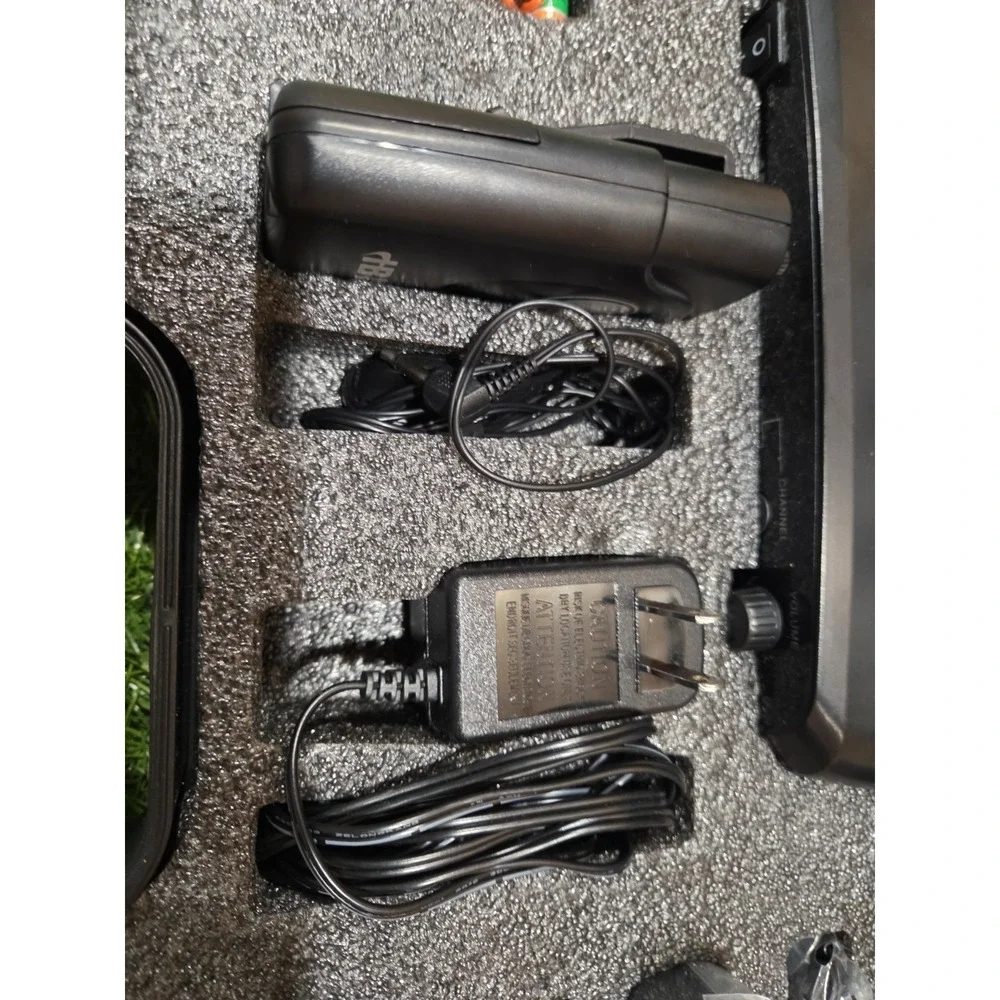 HamiltonBuhl‎ ALS700 Assistive Listening System Transmitter + 5 Receivers NS W2B